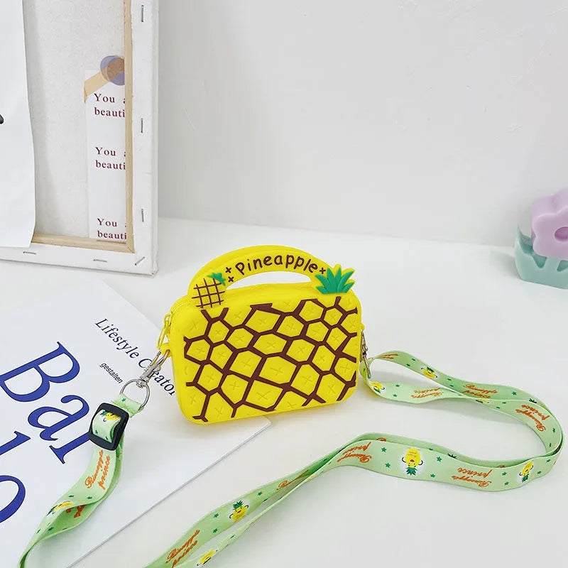 Factory Direct Sell Korean Hot Design Fruit Silicone Pouch Shoulder Bag for Girls